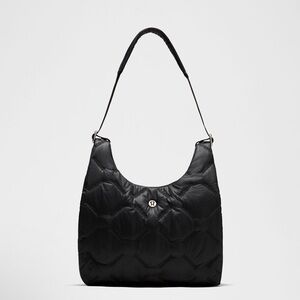 lululemon NWT Black Quilted Hobo shoulder Bag w/ lululemon imprinted